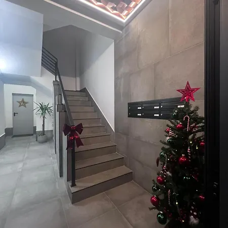 White Con Parking Gratis * Vigo