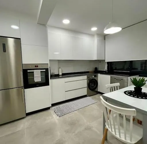 Apartment White Con Parking Gratis