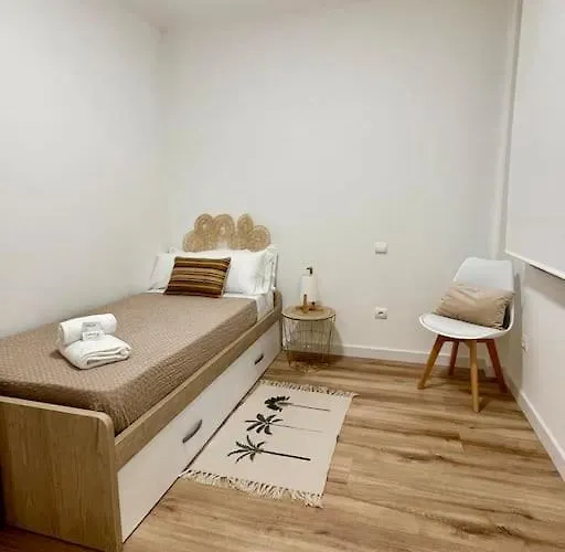 White Con Parking Gratis * Vigo