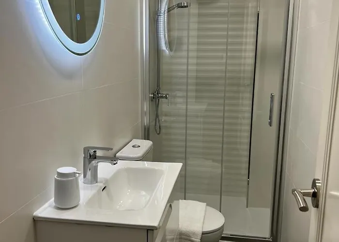 White Con Parking Gratis 公寓