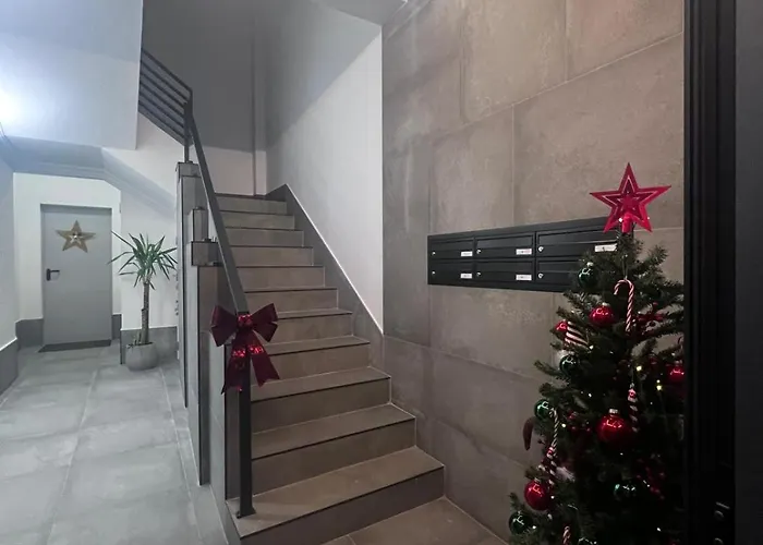 White Con Parking Gratis * 比戈